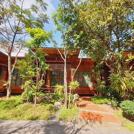 Areeya Phubeach Resort Wooden House Ban Chong Phli Exterior foto