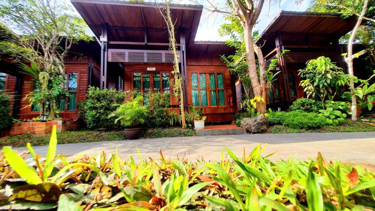 Areeya Phubeach Resort Wooden House Ban Chong Phli Exterior foto