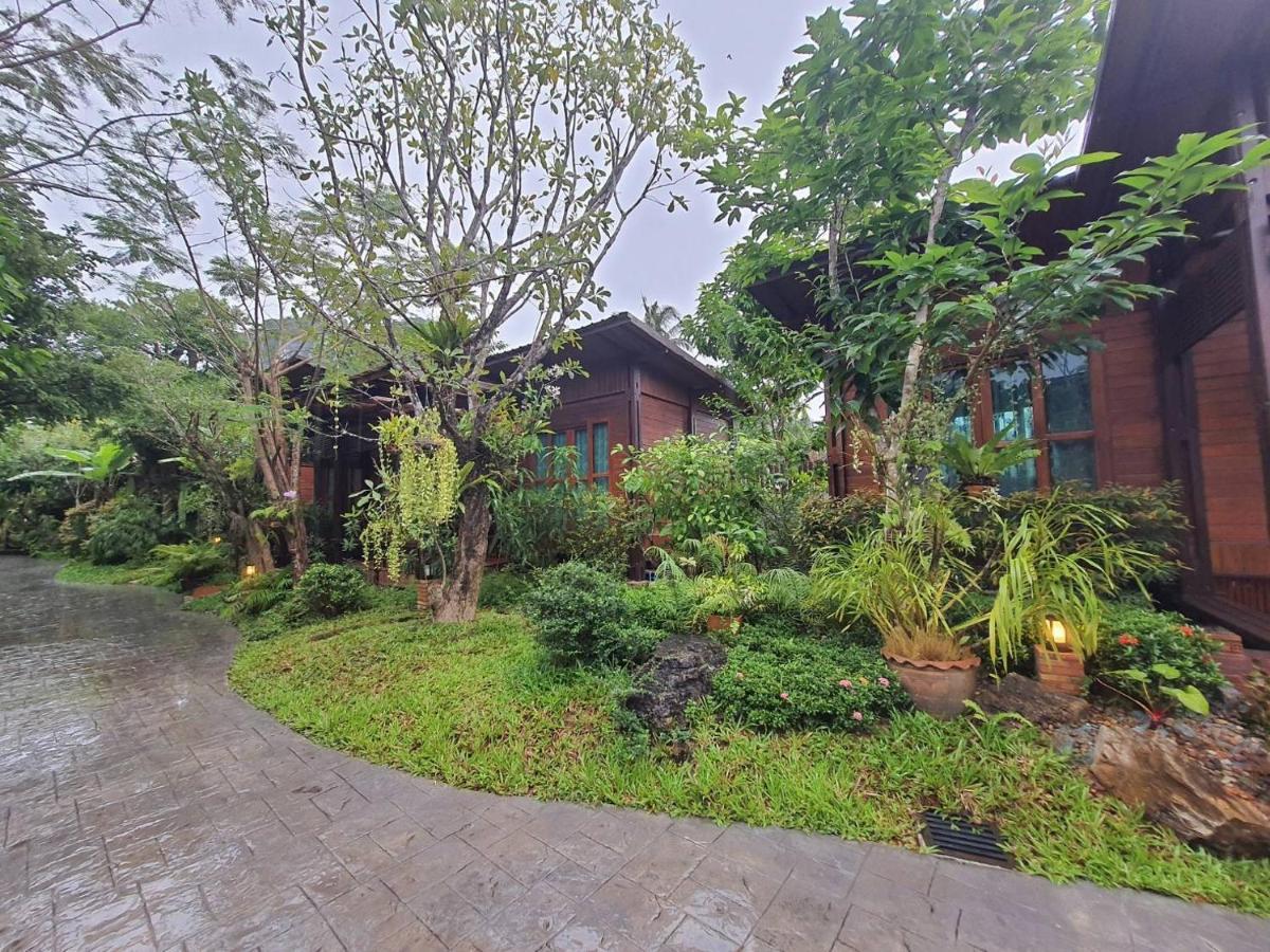 Areeya Phubeach Resort Wooden House Ban Chong Phli Exterior foto